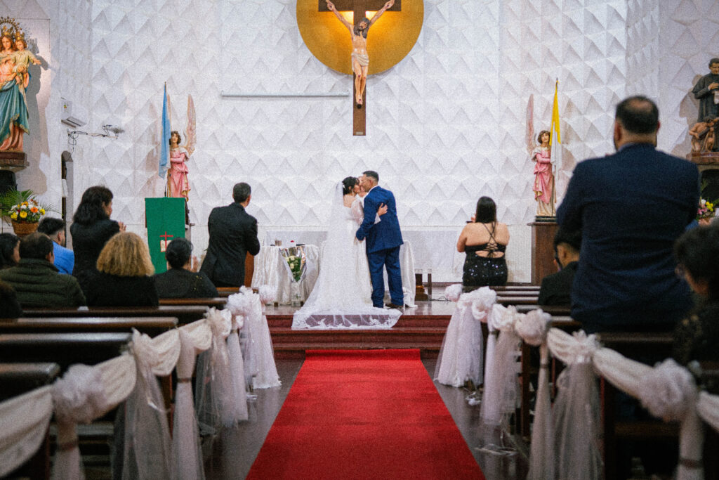Ceremonia de boda con alfombra roja en Resistencia, Chaco - Amnesia Audiovisual